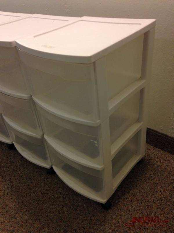 lot 88 image: Lot of (4) Steralite three drawer plastic sto...