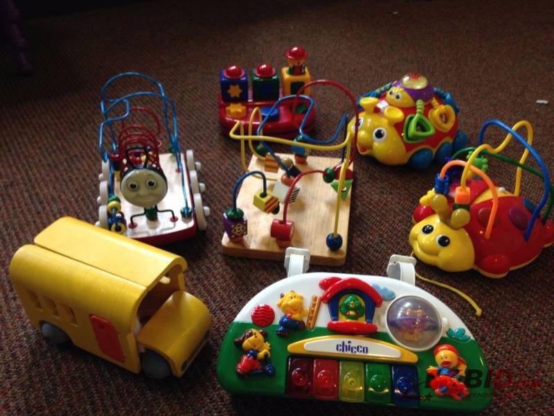 lot 117 image: Mixed lot of childrens toys....