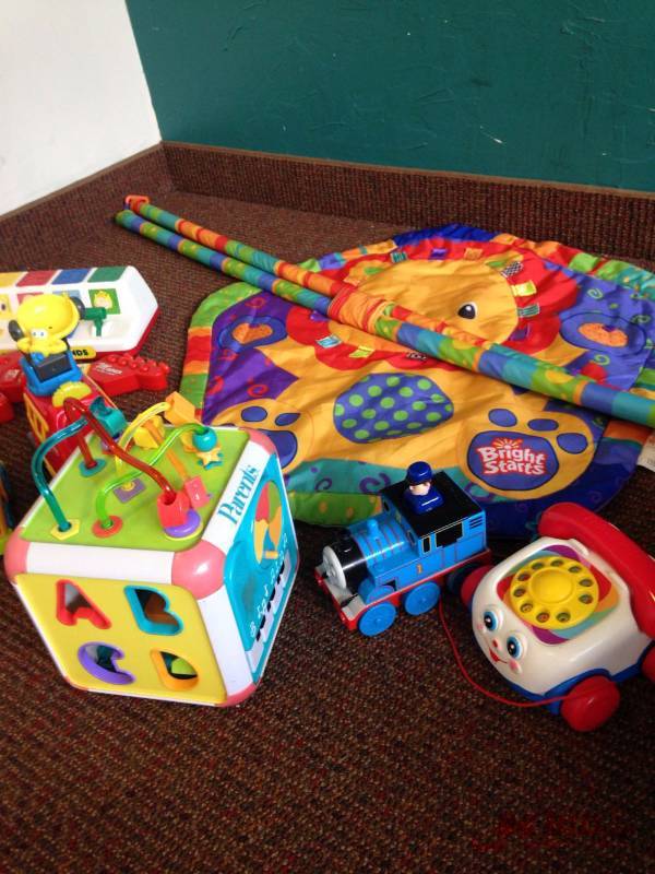 lot 131 image: Mixed lot of childrens toys....