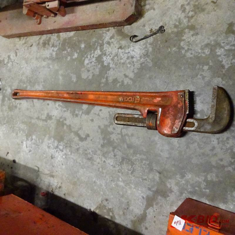Pipe Wrench