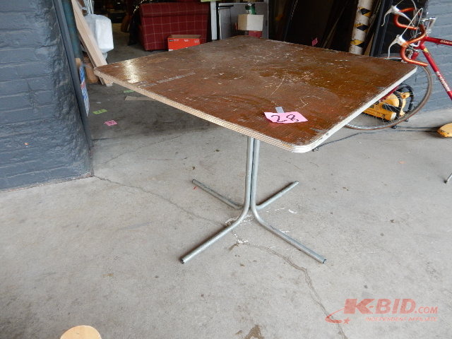 42in x 42in folding table