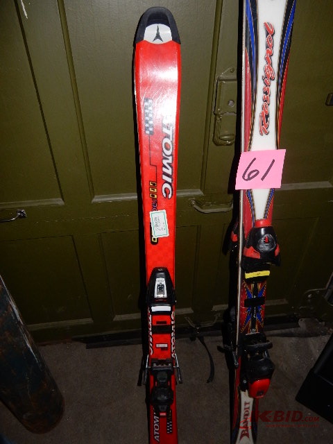 Two Pair of Short Skiis