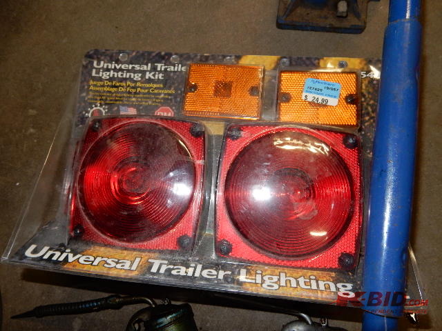6 Ton Hydraulic Jack, Light kit, oil cans