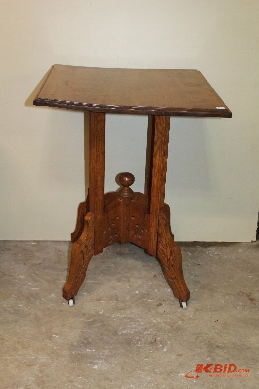 Oak Table