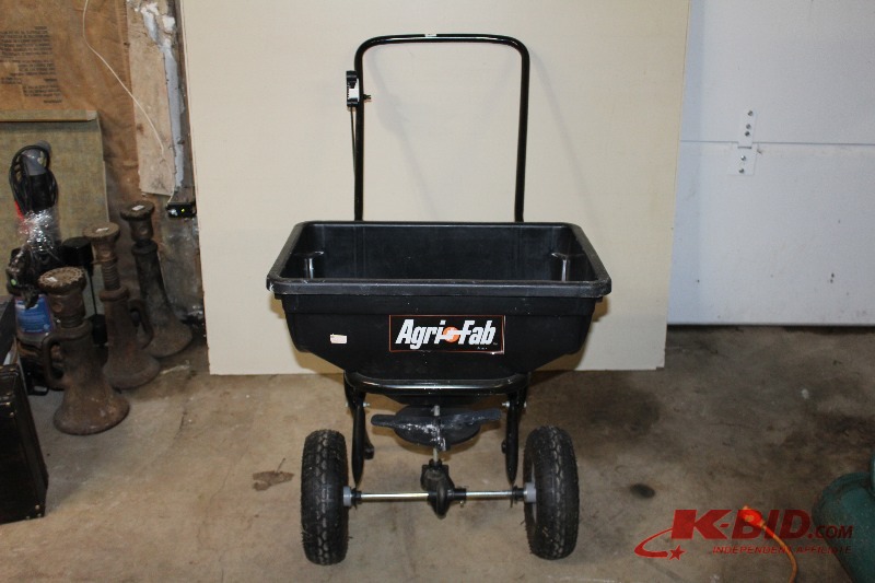 Agri-Fab Spreader
