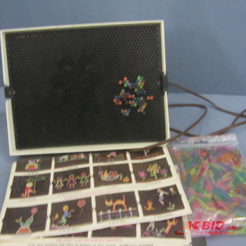 lot 67 image: Hasbro Lite Brite