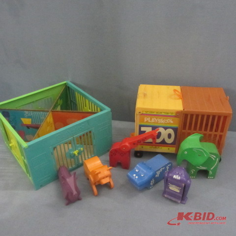 lot 69 image: Playskool Zoo