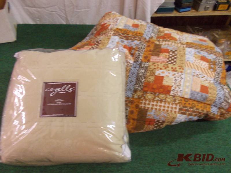 NEW Throw & Snuggle BlanketRobe
