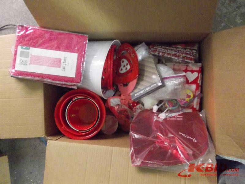 Box Lot - Valentines Day Decor