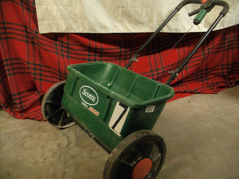 Drop Spreader