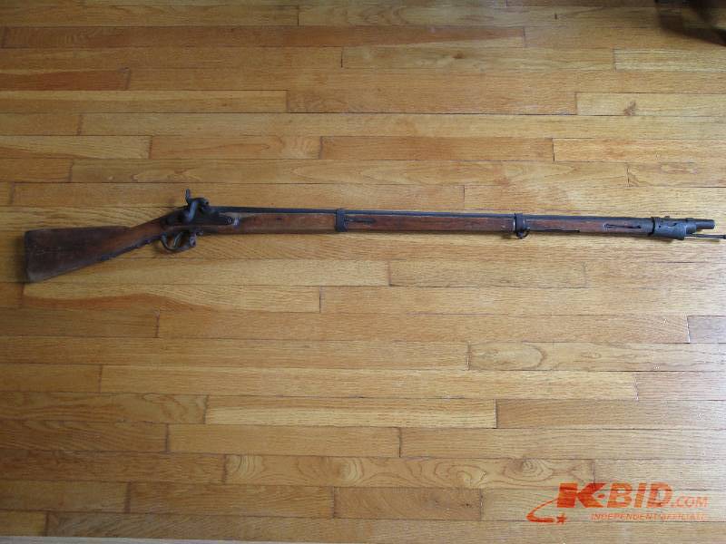 Antique single barrel muzzle loadin...