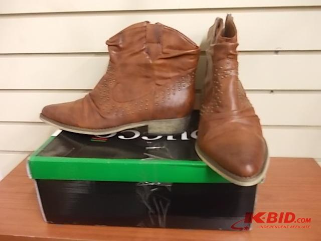 Bucco Western Boot -  Size 9