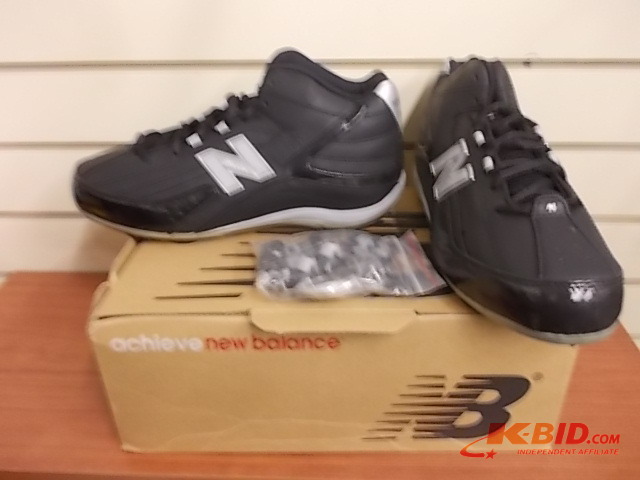 New Balance Cleats - Mens 6-12