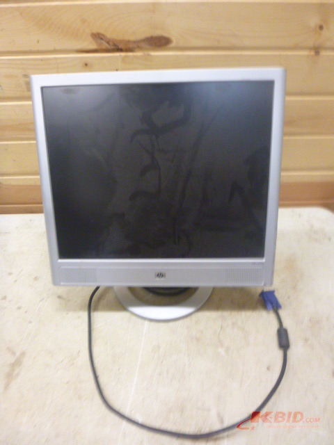 lot 11 image: Hewlett Packard LCD Flat Screen Monitor