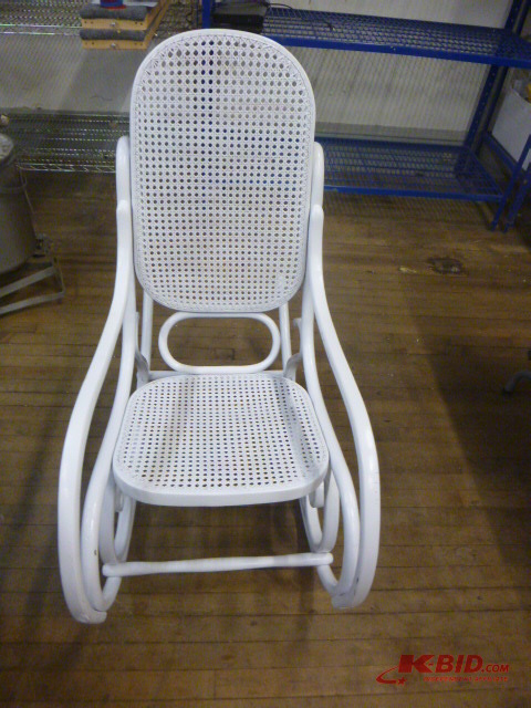 lot 31 image: Wicker Rocking Chair