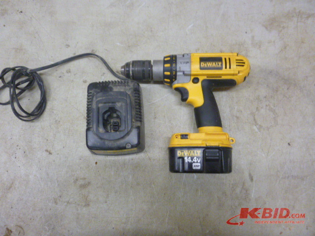 lot 34 image: DeWalt Cordless Drill