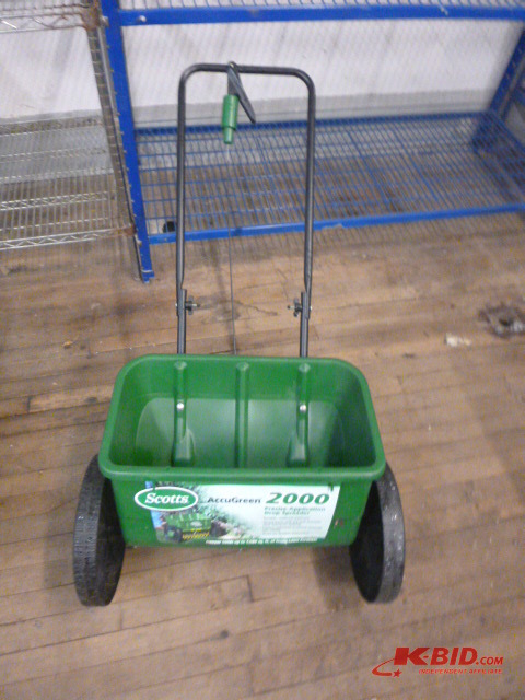 lot 45 image: Scotts Drop Spreader