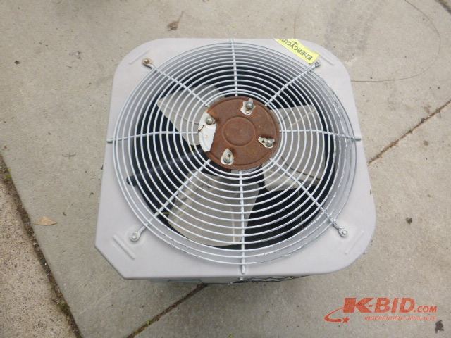 lot 63 image: Air Conditioning Unit