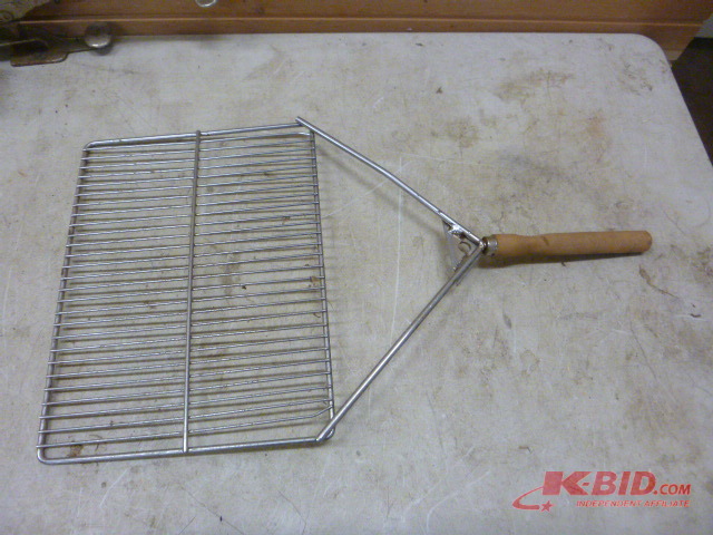lot 86 image: Camping Grill