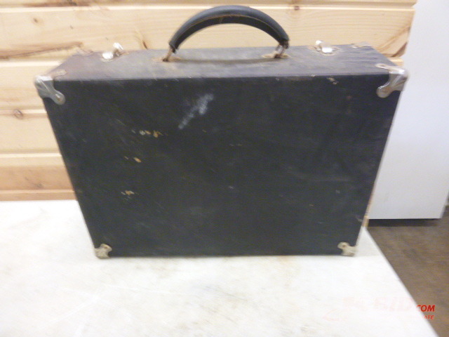 lot 92 image: Hard Side Case