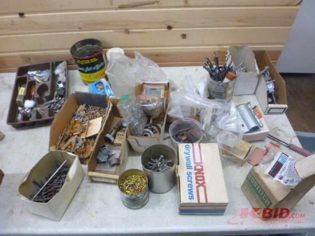 lot 110 image: Lot of Miscellaneous Hardware