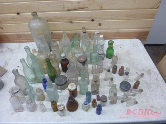 lot 95 image: Lot of Vintage Bottles and Jars