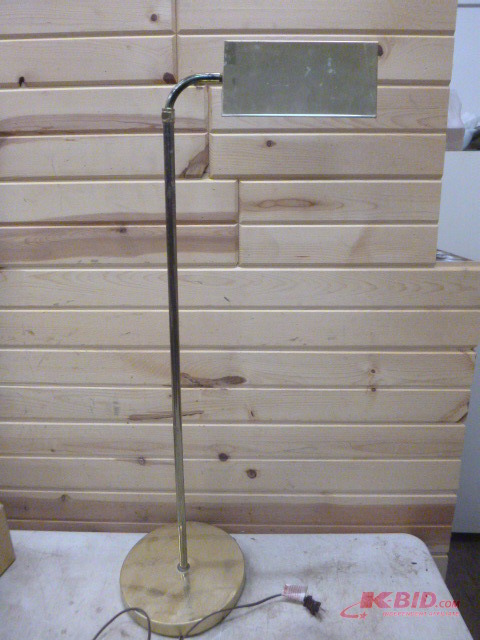 lot 123 image: Reading Lamp