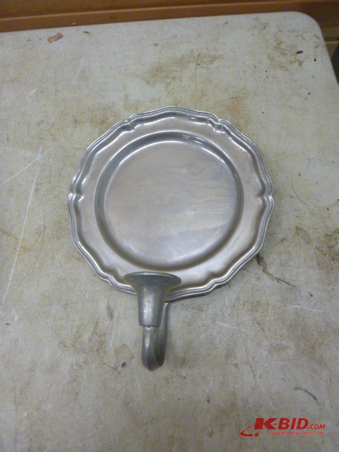 lot 124 image: Wilton Plate Wall Candlestick Holder