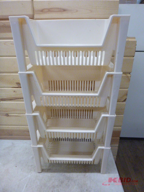 lot 133 image: 4 Stackable Bins