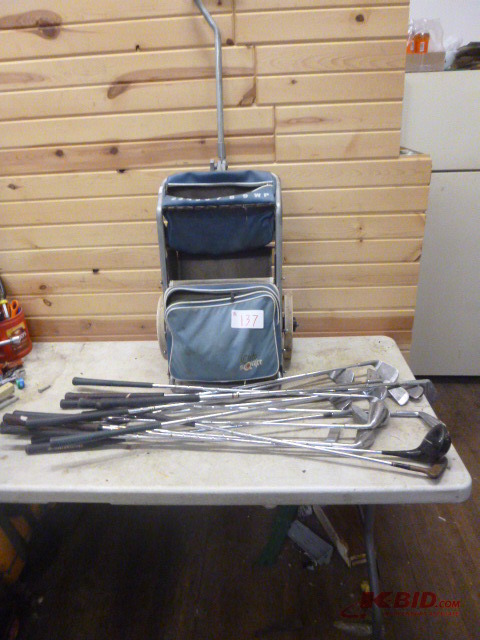 lot 137 image: Miscellaneous Golf Clubs
