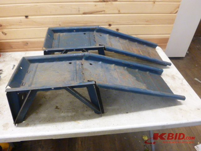 lot 170 image: 2 Car Ramps