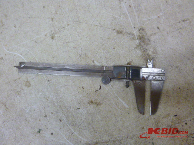 lot 173 image: Caliper