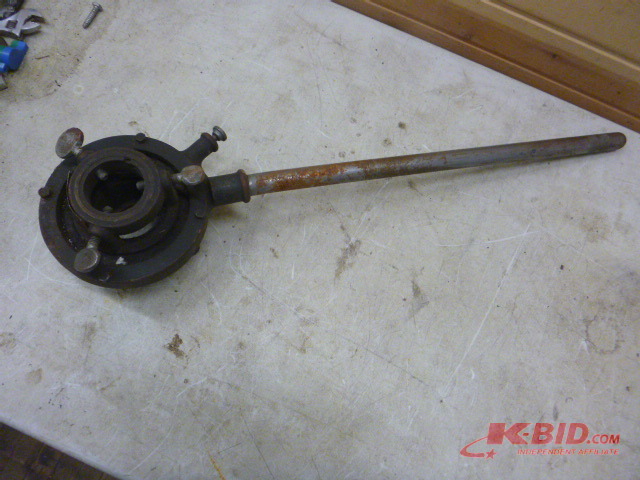 lot 175 image: Pipe Threader