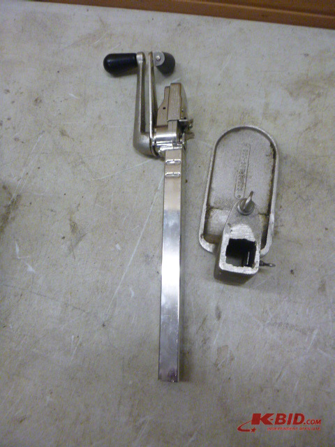 lot 187 image: Dazey Heavy Duty Can Opener
