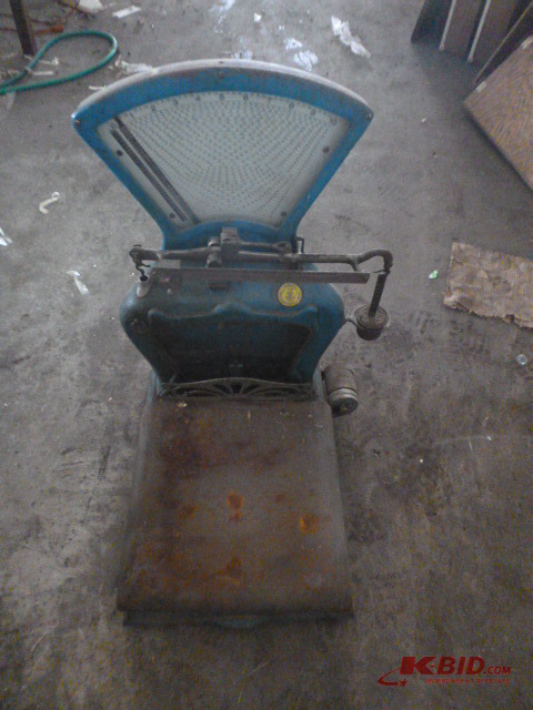 lot 3 image: Automatic Scale
