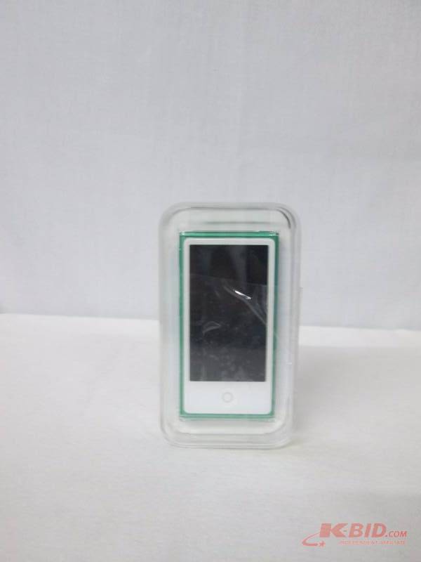Apple iPod nano 7th Generation  16 GB  - Green