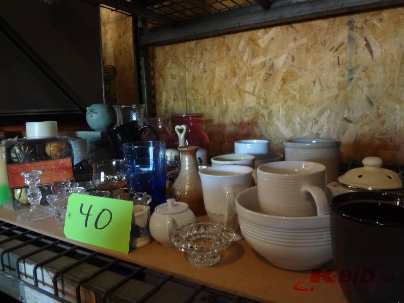 Lot of Candles, Vases, Stuff