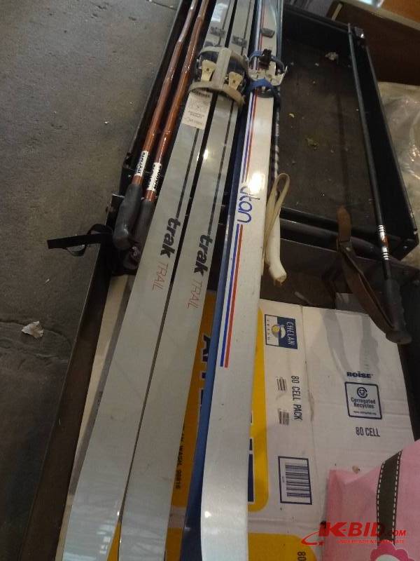 X-country Skis