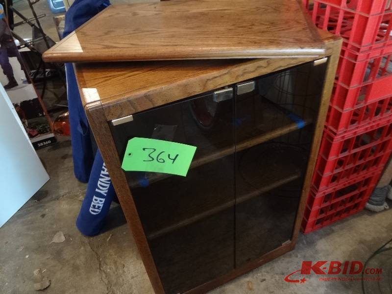 Entertainment cabinet
