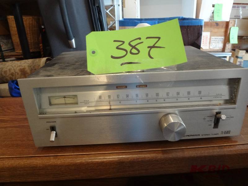 Vintage Pioneer Stereo Tuner