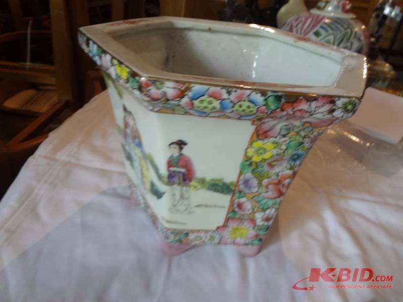 Chinese Planter