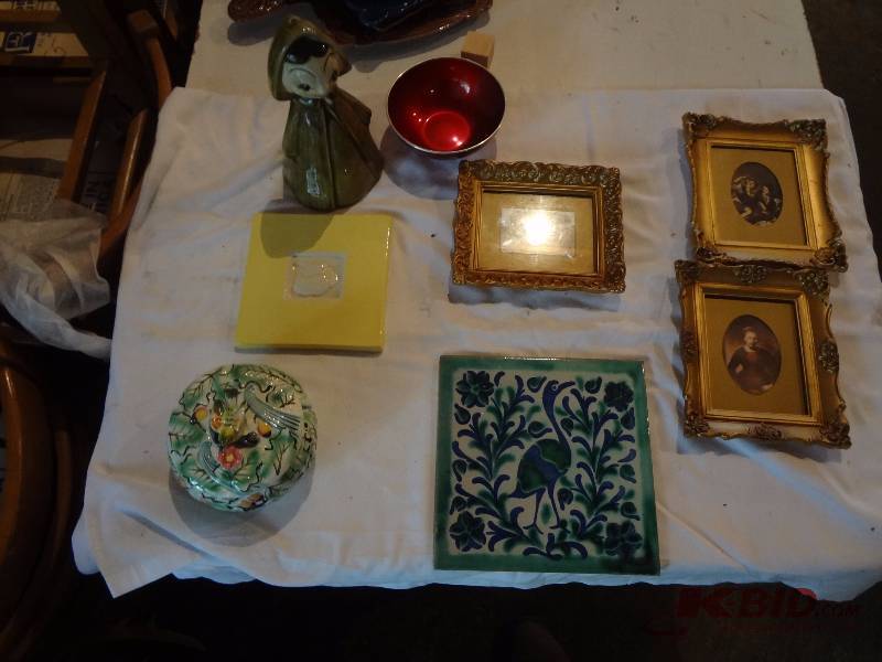 Tiles, Small Pictures