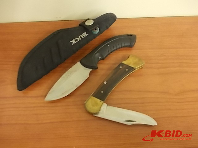lot 5 image: 2-Buck Knives