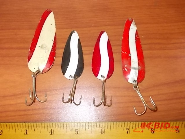 lot 37 image: 4-Large Spoons