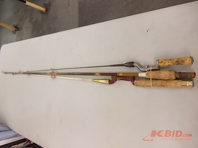 lot 57 image: 3-Vintage Rods