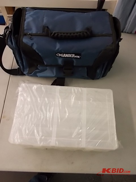 lot 61 image: Gander Mountain Tackle Bag With 3-Organizers
