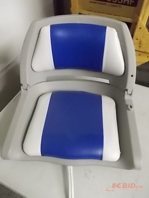 lot 68 image: Folding Boat Chair