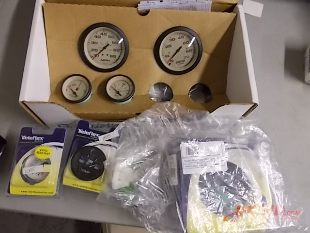 lot 79 image: Assortment Of NEW Marine Gauges