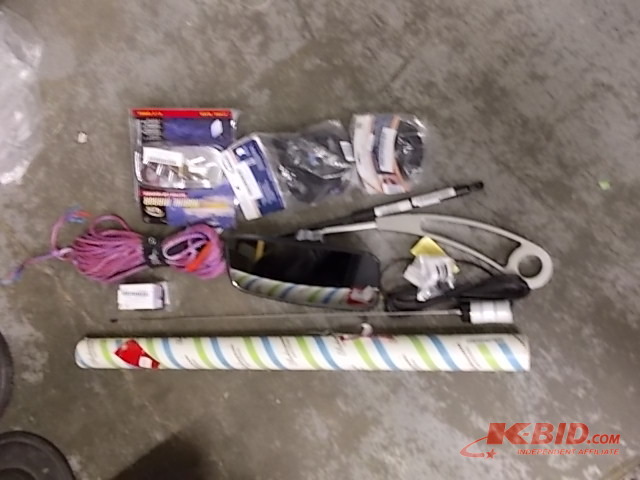 lot 82 image: Lot Of Damaged Marine Accessories