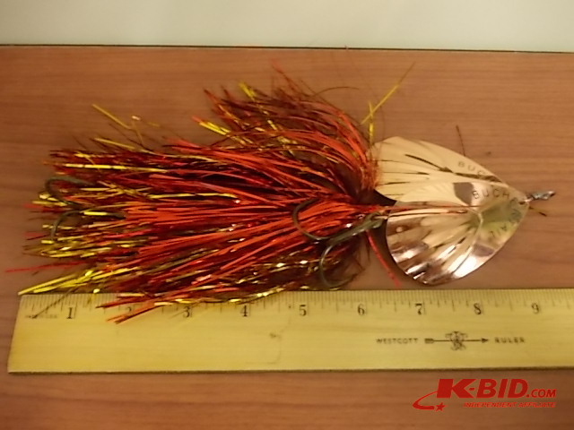 lot 18 image: Large Buchertail Musky Spinner